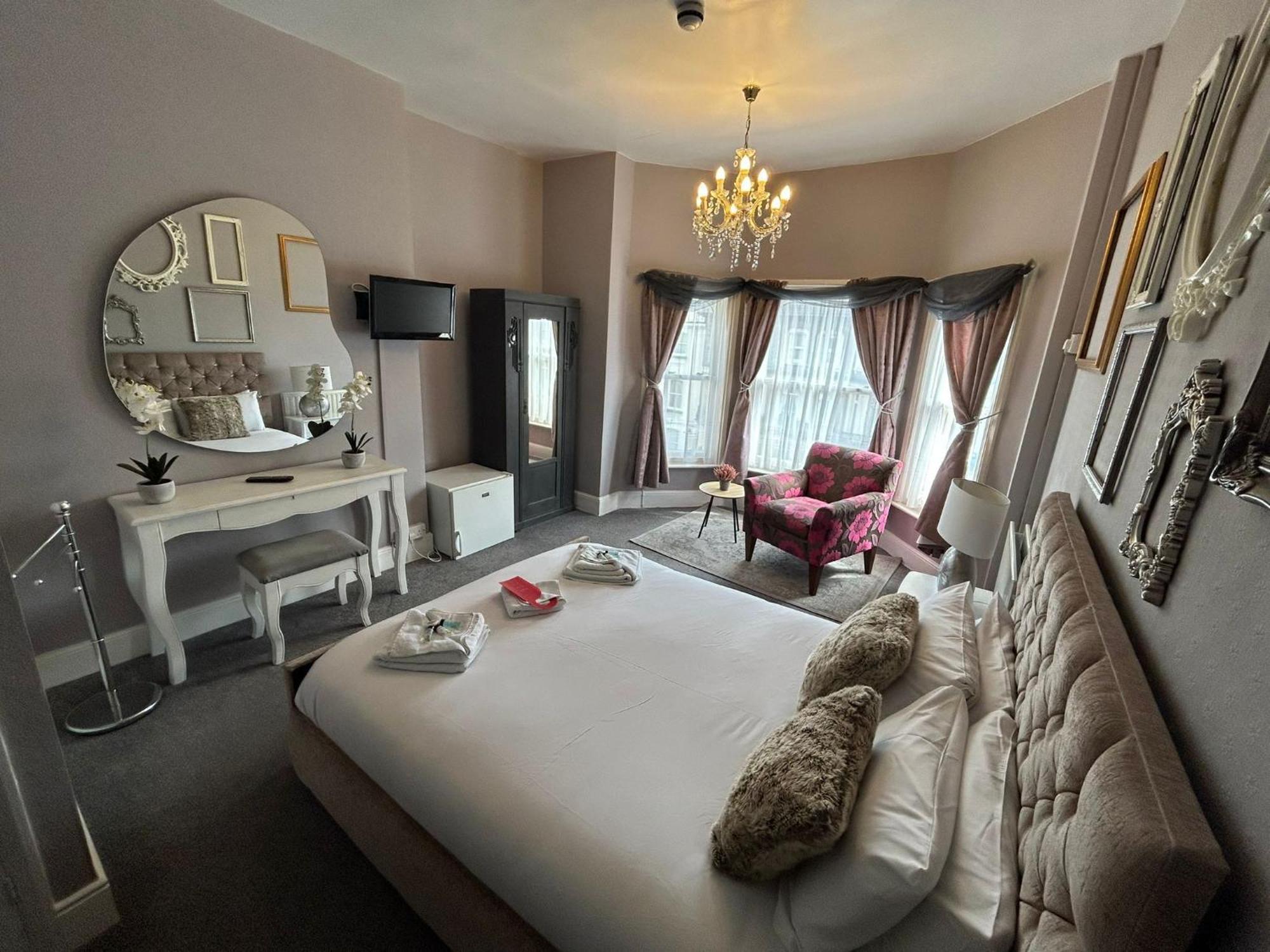 The Lyndhurst Guest House Great Yarmouth Bilik gambar